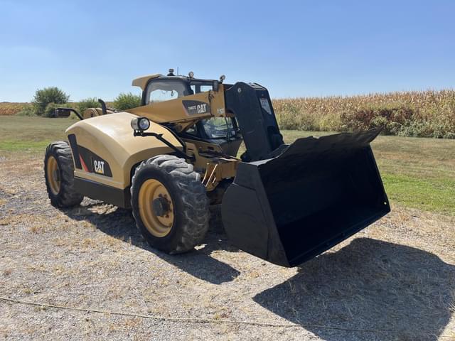Image of Caterpillar TH407C equipment image 3