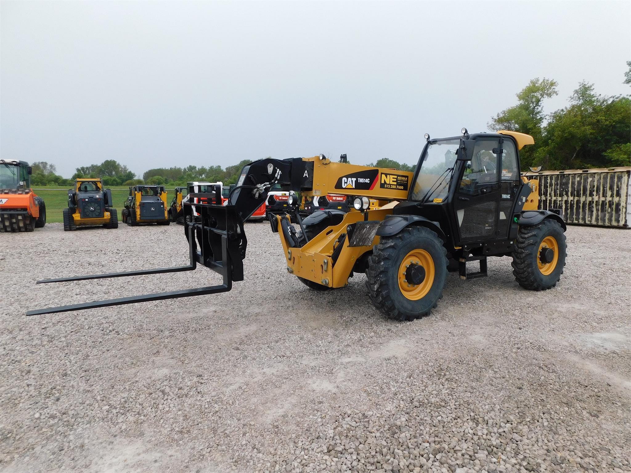 2015 Caterpillar TH514C Equipment Image0