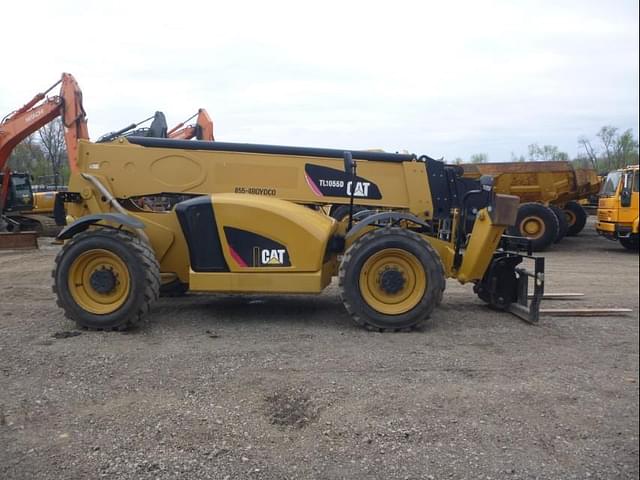Image of Caterpillar TL1055D equipment image 2