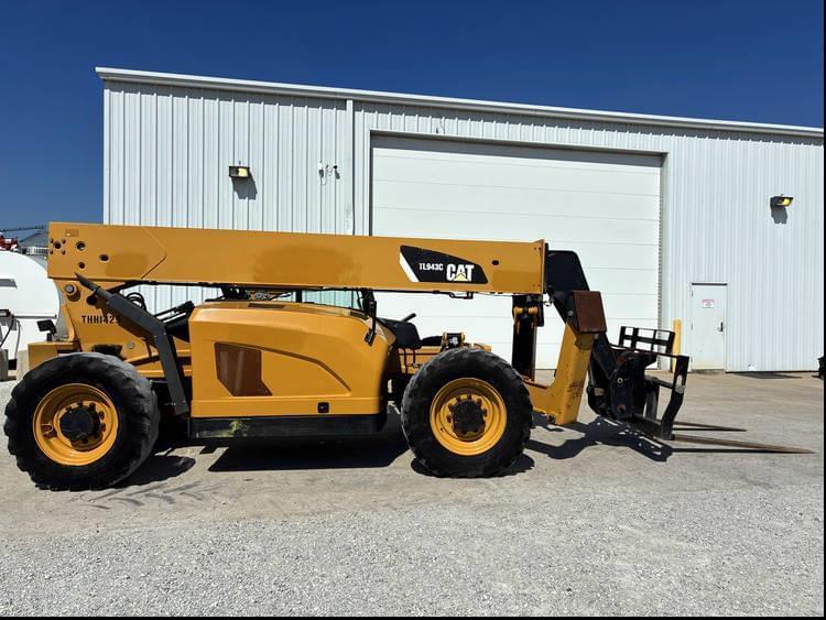 Image of Caterpillar TL943C Primary image