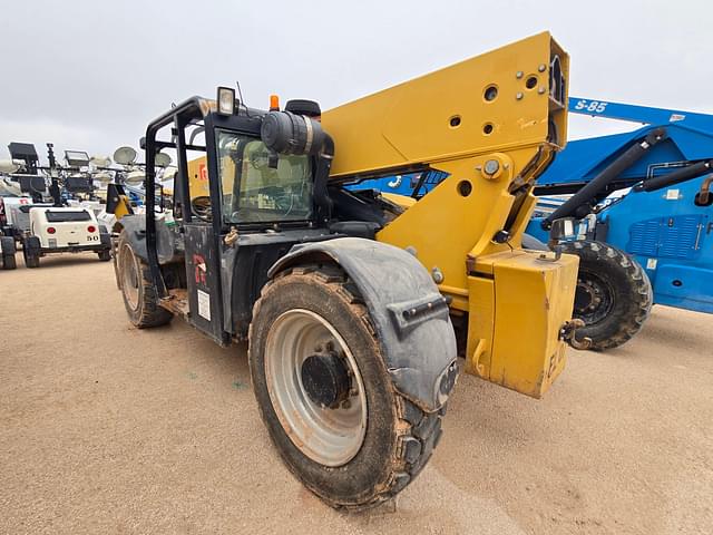 Image of Caterpillar TL943C equipment image 2