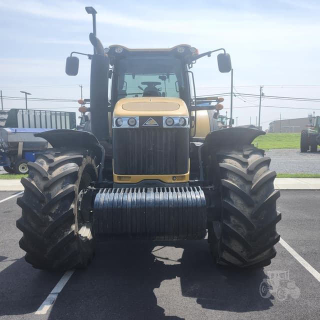 Image of Challenger MT685E equipment image 1