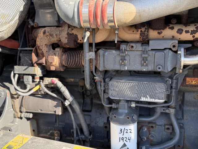 Image of Challenger MT755E equipment image 3