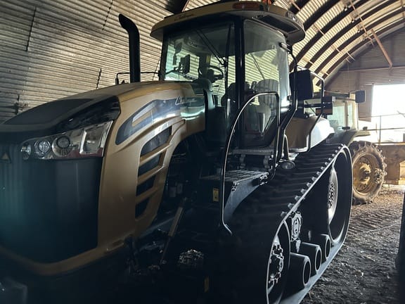 2015 Challenger MT755E Equipment Image0