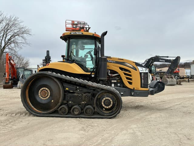 Image of Challenger MT765E equipment image 3