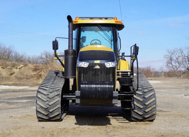 Image of Challenger MT765E equipment image 3