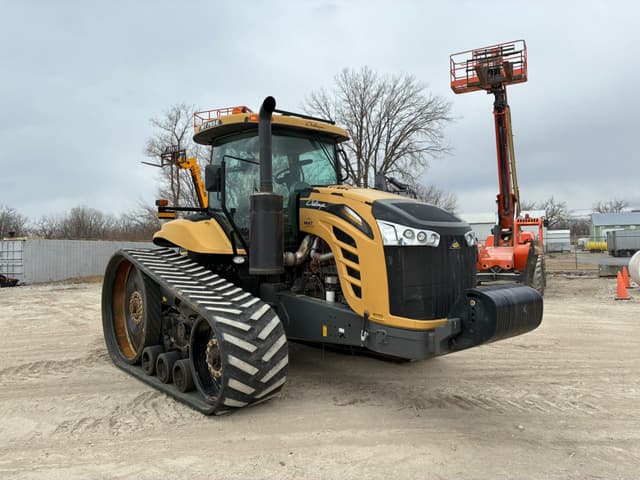 Image of Challenger MT765E equipment image 2