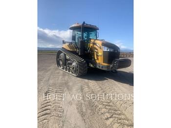 2015 Challenger MT765E Equipment Image0