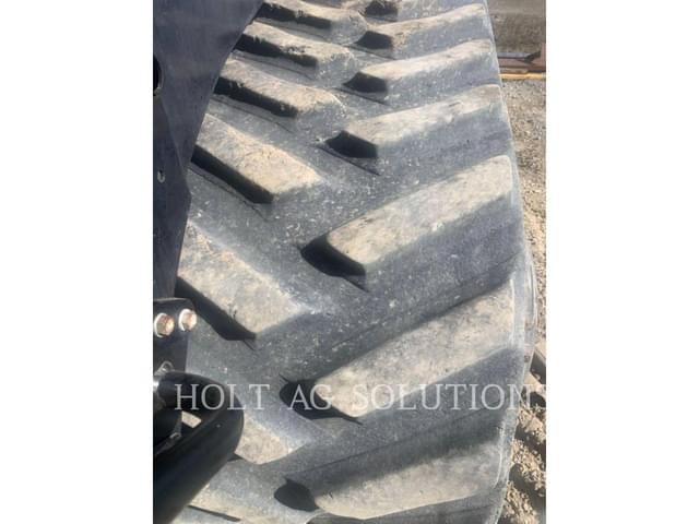 Image of Challenger MT765E equipment image 3