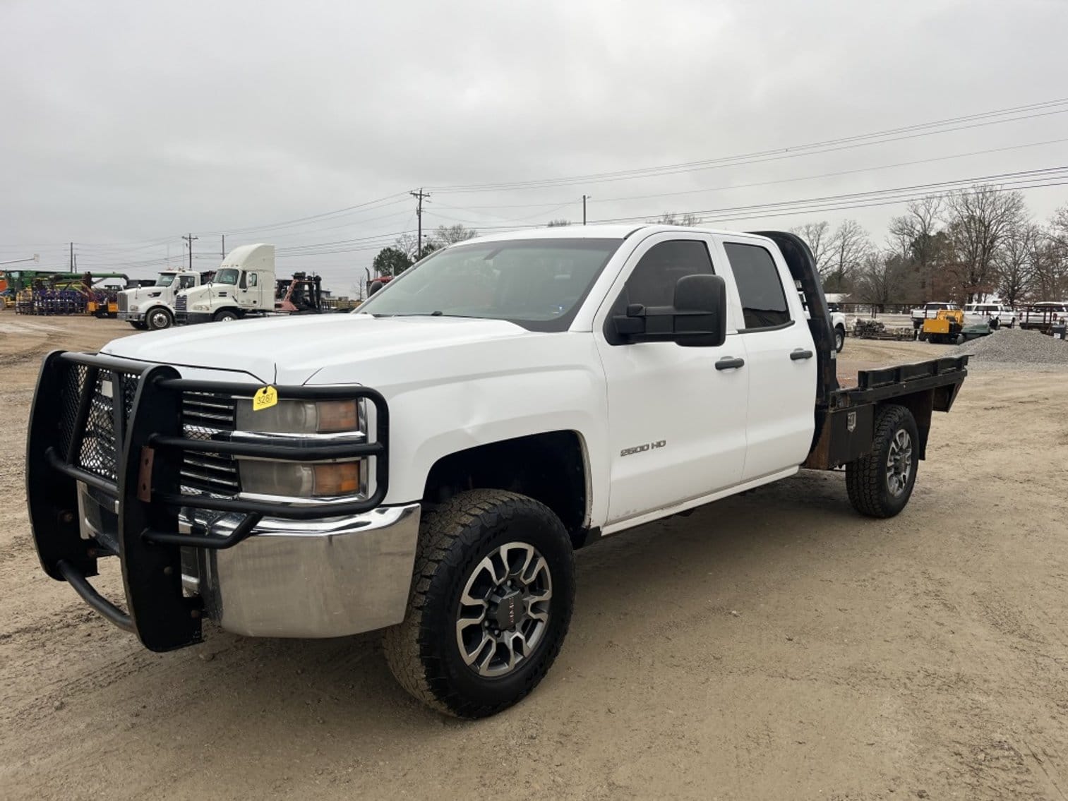 2015 Chevrolet 2500HD Equipment Image0