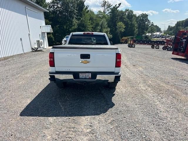 Image of Chevrolet 1500 equipment image 2