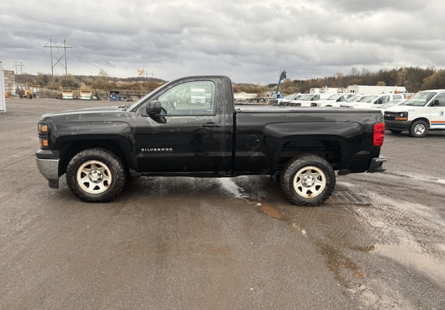 Image of Chevrolet 1500 equipment image 1