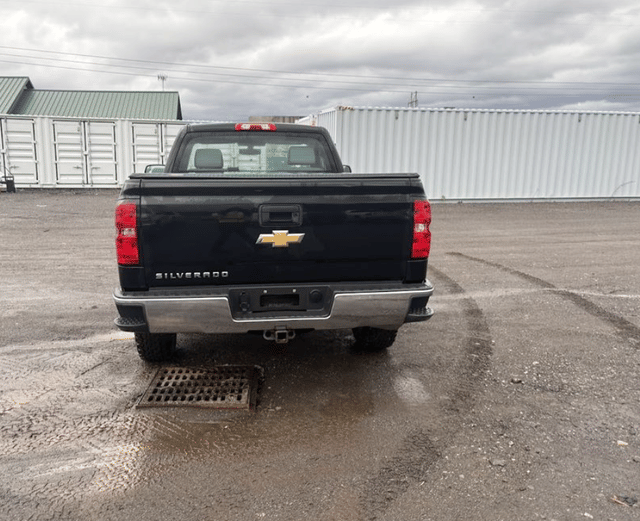 Image of Chevrolet 1500 equipment image 3