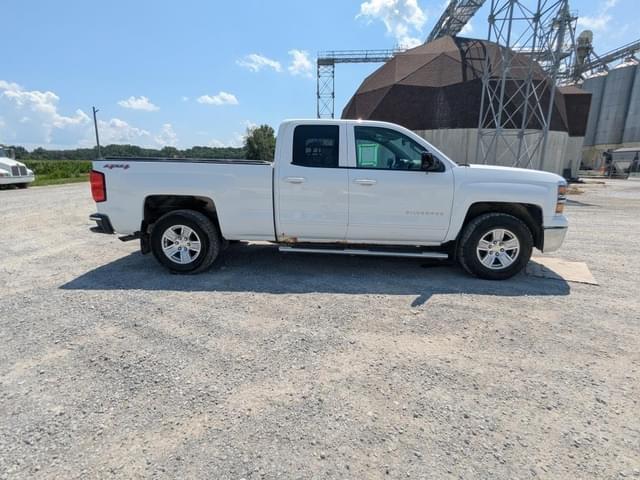 Image of Chevrolet 1500 equipment image 4