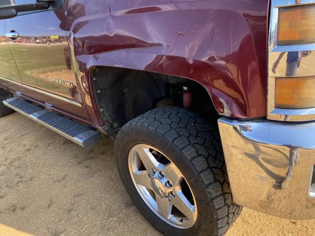 Image of Chevrolet 2500 equipment image 4