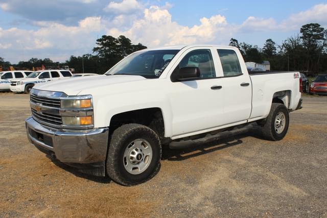 Image of Chevrolet 2500HD equipment image 4