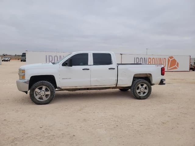 Image of Chevrolet 2500HD equipment image 1