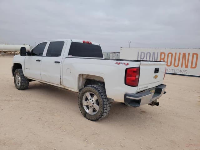 Image of Chevrolet 2500HD equipment image 2