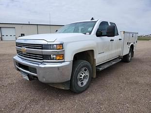 2015 Chevrolet 2500HD Equipment Image0