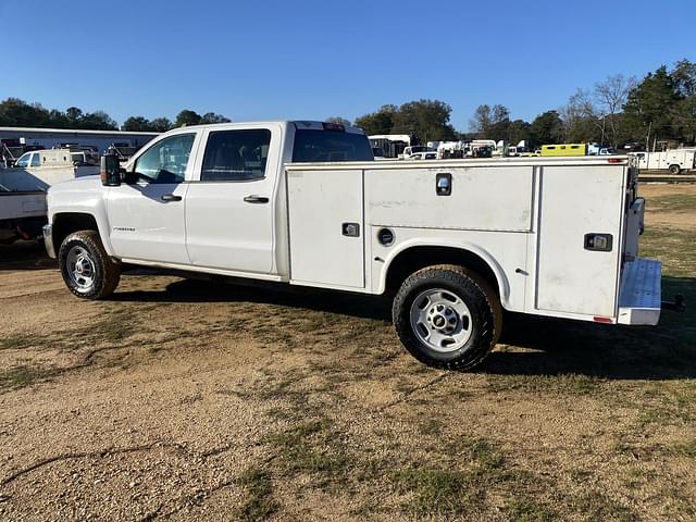 Image of Chevrolet 2500HD equipment image 1