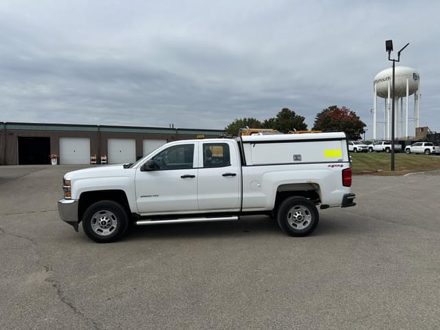 Image of Chevrolet 2500HD equipment image 2