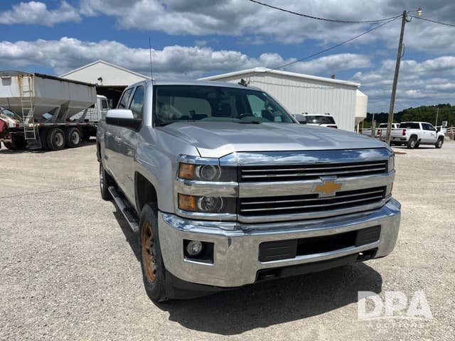 Image of Chevrolet 2500HD equipment image 3
