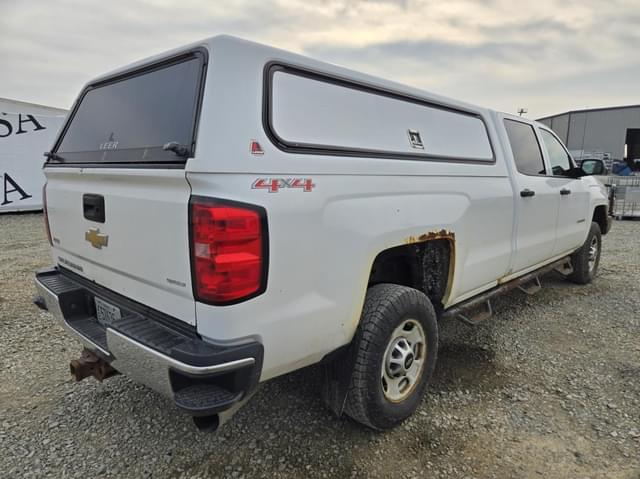 Image of Chevrolet 2500HD equipment image 4