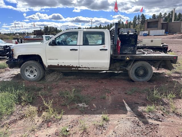 Image of Chevrolet 2500HD equipment image 1