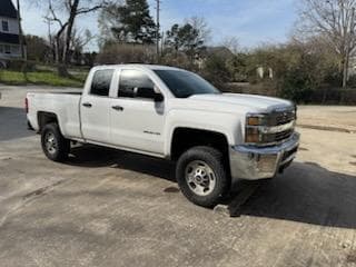 Image of Chevrolet 2500HD equipment image 2