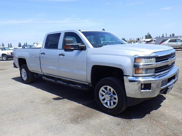 Image of Chevrolet 2500HD equipment image 1