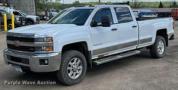 2015 Chevrolet 2500HD Equipment Image0