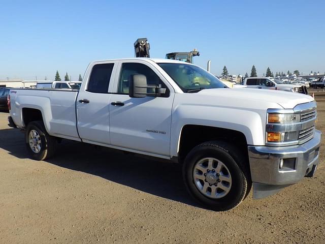 Image of Chevrolet 2500HD equipment image 1