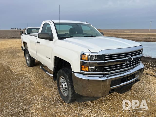 Image of Chevrolet 2500HD equipment image 3