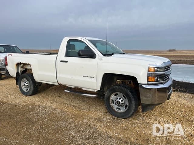 Image of Chevrolet 2500HD equipment image 4