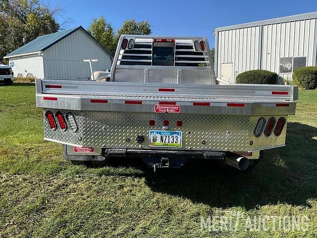 Image of Chevrolet 3500 equipment image 4