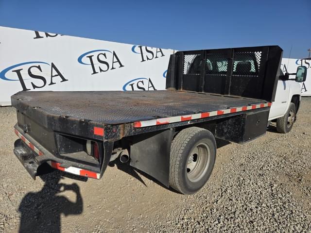 Image of Chevrolet 3500 equipment image 4
