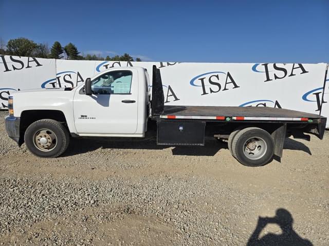 Image of Chevrolet 3500 equipment image 1