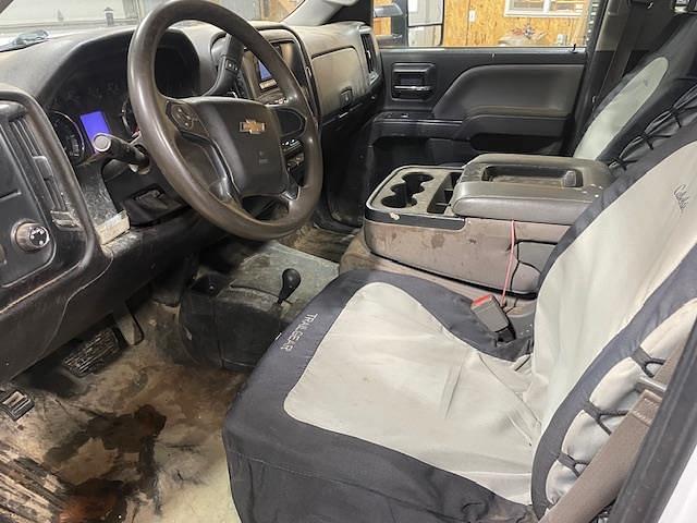 Image of Chevrolet 3500 equipment image 3