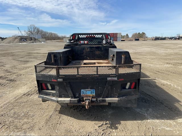 Image of Chevrolet 3500 equipment image 4