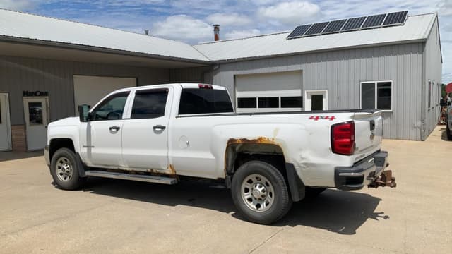 Image of Chevrolet 3500HD equipment image 2