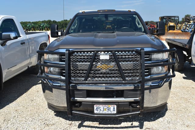 Image of Chevrolet 3500HD equipment image 2