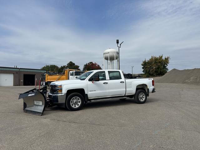 Image of Chevrolet 3500HD equipment image 2