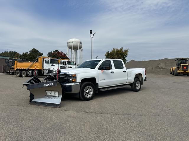 Image of Chevrolet 3500HD equipment image 1