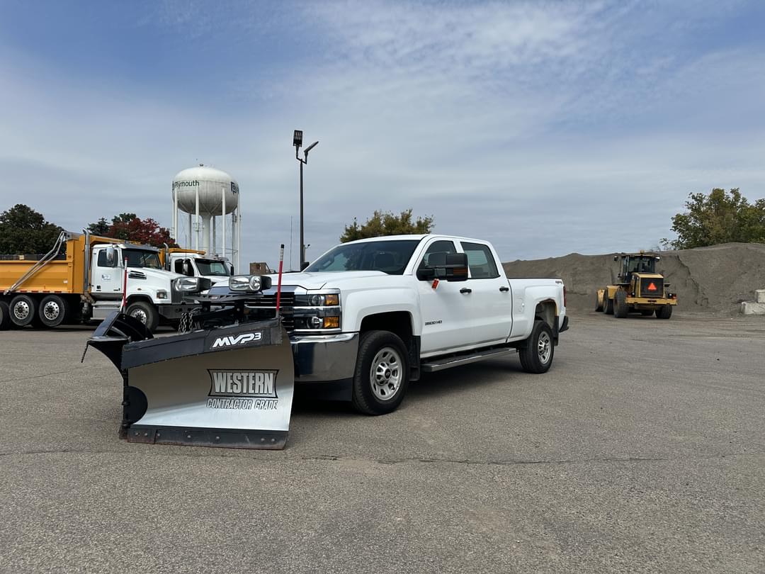 Image of Chevrolet 3500HD Primary image