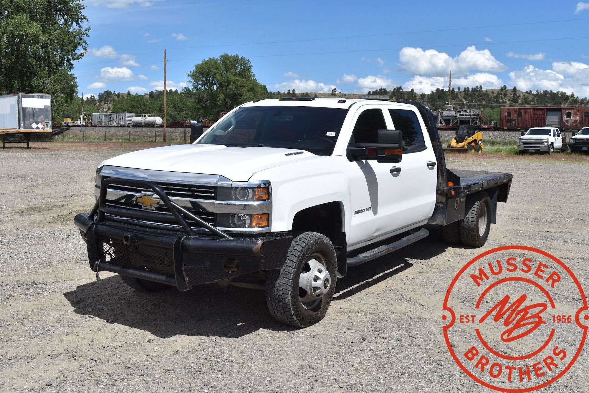 2015 Chevrolet 3500HD Equipment Image0