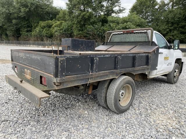 Image of Chevrolet 3500HD equipment image 2