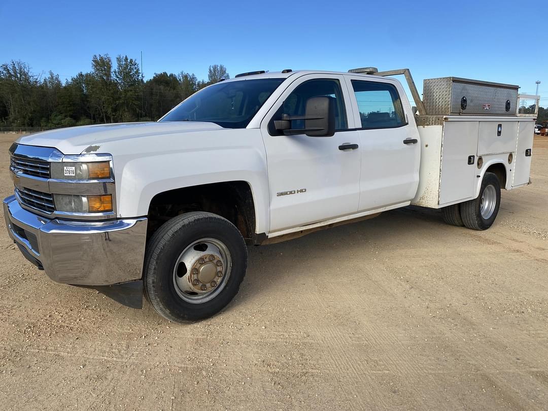 Image of Chevrolet 3500HD Primary image