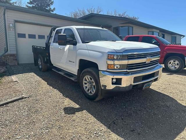 Image of Chevrolet 3500 equipment image 2