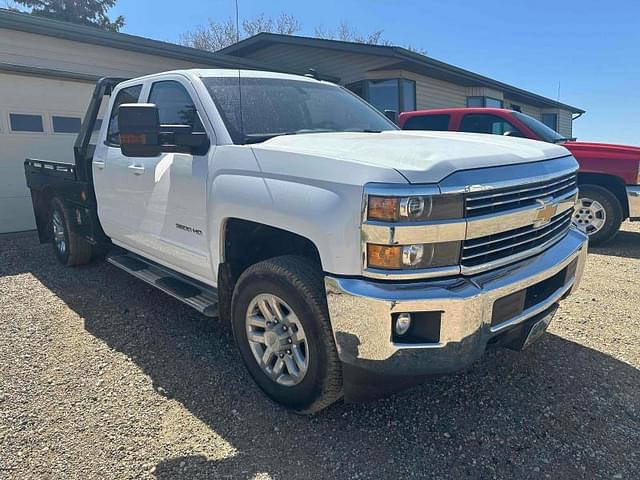 Image of Chevrolet 3500 equipment image 3