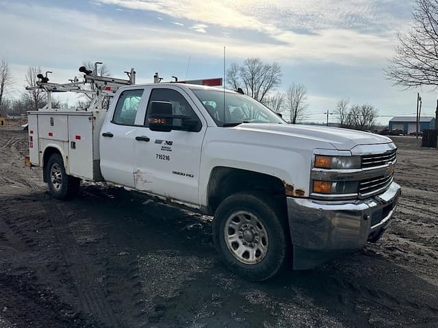 Image of Chevrolet 3500HD equipment image 2